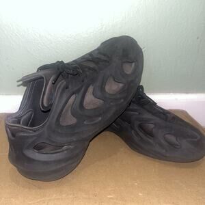 Black ADIDAS AdiFOM Q Black Carbon 2022 Size 7 Needs Insoles